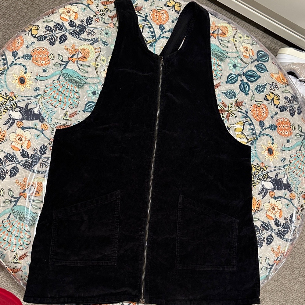 Black Sleeveless Zip-Up dress